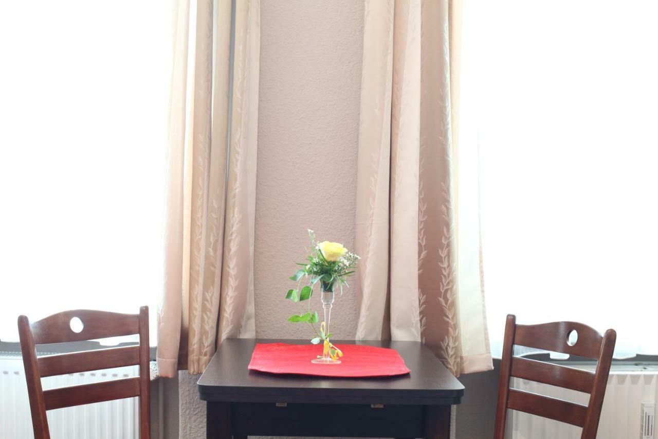 Ferienwohnung Piccolo Росток Екстериор снимка
